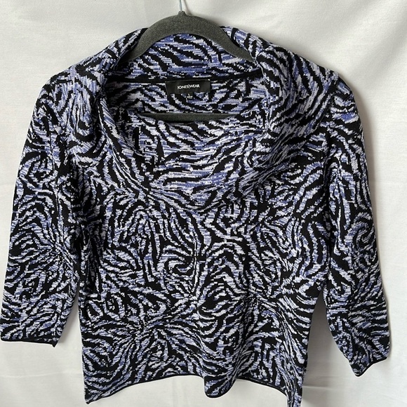 Jones Wear Sweater Zebra Print - Picture 1 of 13